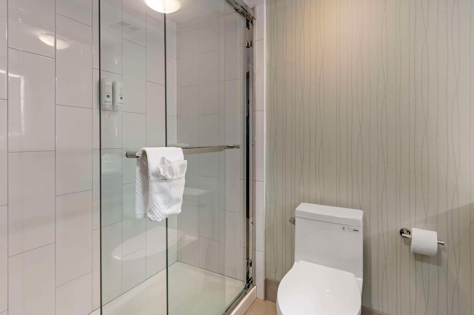 Quality Inn Ottawa Zewnętrze zdjęcie